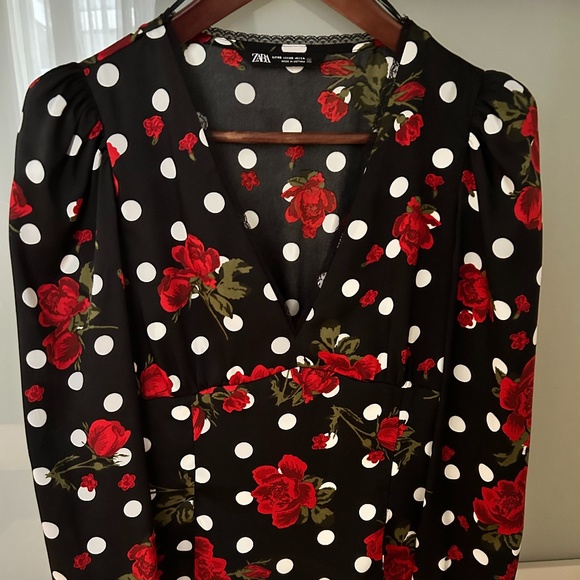 Floral & polka dot satin blouse - Picture 1 of 2